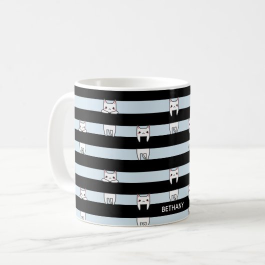 Niedliche Kletterkatzen auf gestreift Personalisie Kaffeetasse (Vorderseite Links)