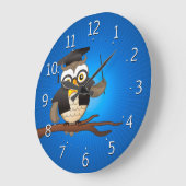 Niedliche kluge Eulen mit Gläsern Große Wanduhr (Winkel)