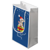 Niedliche Koalabärnkunst nannte Weihnachten blaue Kleine Geschenktüte (Rückseite Schrägansicht)