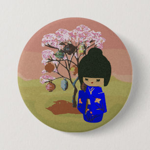 Niedliche kokeshi Puppe mit Kirschblütenbaum Button