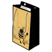 NIEDLICHE KÖNIGIN-BIENE MIT BIENENWABEN-KLEINER KLEINE GESCHENKTÜTE (Vorderseite Schrägansicht)