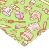 Niedliche Küche Geschirr Grüne Tischdecke (Schrägansicht)