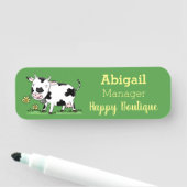 Niedliche Kuh in Cartoon-Abbildung Namensschild (Beispiel)