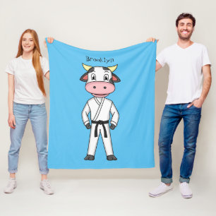 Niedliche Kuh in Kung Fu Anzug Cartoon Fleecedecke
