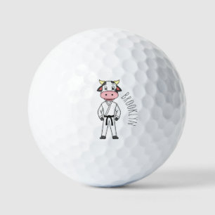 Niedliche Kuh in Kung Fu Anzug Cartoon Golfball