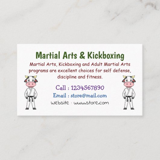 Niedliche Kuh in Kung Fu Anzug Cartoon Visitenkarte (Vorderseite)