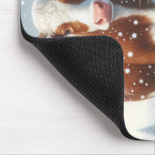 Niedliche Kuh & Schneemann im Winterfeld Mousepad (Ecke)