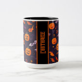 Niedliche Kürbis und Fledermäuse Zweifarbige Tasse (Mittel)