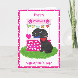 Niedliche Labradoodles Valentinstag Kissingkabine Feiertagskarte