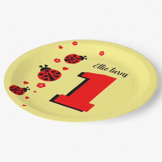 Niedliche Ladybug Pappteller (Schrägansicht)