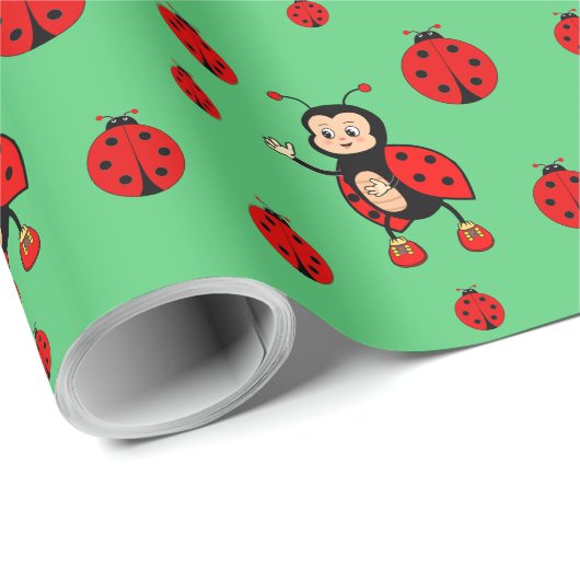 Niedliche Ladybugs auf Green Geschenkpapier (Rolleneckpunkt)