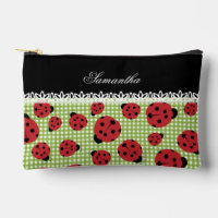 Niedliche Ladybugs auf grün und individuelle Name