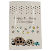 Niedliche Ladybugs geben Sternen braun Mittlere Geschenktüte (Vorderseite)