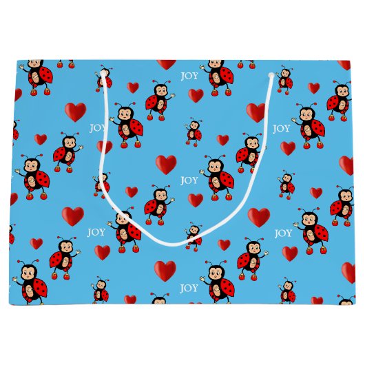 Niedliche Ladybugs, Herz und Joy Text auf Light Bl Große Geschenktüte (Vorderseite)