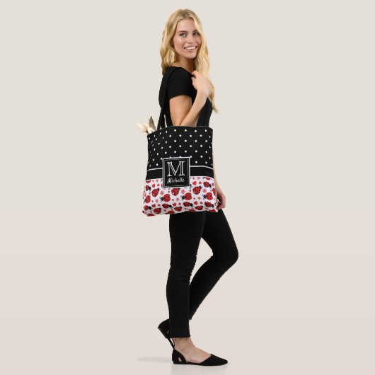 Niedliche Ladybugs Polka Dot Monogram Tasche (Am Model)