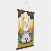 Niedliche Lama-Meditation im Magischen Wald Wandteppich Mit Holzrahmen (Gewinkelt)