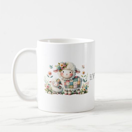 Niedliche Lämmer mit Akzenten aus Blumen und Patch Kaffeetasse (Links)