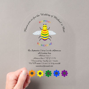 Niedliche LGBT Proud Rainbow Bee und Blume Hochzei Acryleinladungen