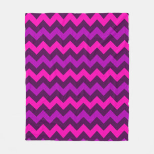 Niedliche Lila rosa Chevrons Mittelfläschchen Fleecedecke