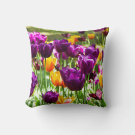Niedliche lila und gelbe Tulpen Kissen
