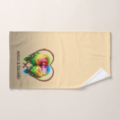 Niedliche Lovebirds Kuddeln in einem herzförmigen Badhandtuch Set (Handtuch)