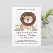 Niedliche Löwendusche Aufregung Einladung (Stehend Vorderseite)