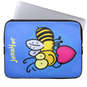 Niedliche lustige Biene mit Herz-Cartoon-Abbildung Laptopschutzhülle (Vorderseite)