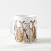 Niedliche lustige Cartoon Windhunde Hunde Liebhabe Kaffeetasse (Vorderseite Links)