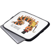 Niedliche lustige Centipez-Cartoon-Abbildung Laptopschutzhülle (Vorne Knopf)