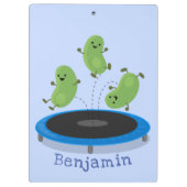 Niedliche, lustige grüne Bohnen auf Trampolin-Cart Klemmbrett (Rückseite)