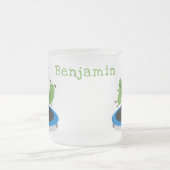 Niedliche, lustige grüne Bohnen auf Trampolin-Cart Mattglastasse (Mittel)