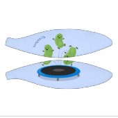 Niedliche, lustige grüne Bohnen auf Trampolin-Cart Mini Basketball (Panele)