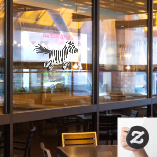 Niedliche lustige Zebra-Cartoon-Illustration Fensteraufkleber