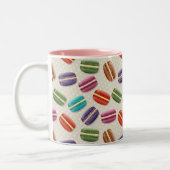 Niedliche Macarons-Muster mit Polka-Punkten Zweifarbige Tasse (Links)