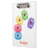 Niedliche Macaros Cartoon Illustration Klemmbrett (Links)