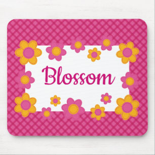 Niedliche Mädchen benennen rosa, gelbe Blumen kari Mousepad