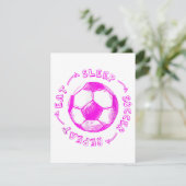 Niedliche Mädchen essen Schlafsoccer wiederholen - Begleitkarte (Stehend Vorderseite)