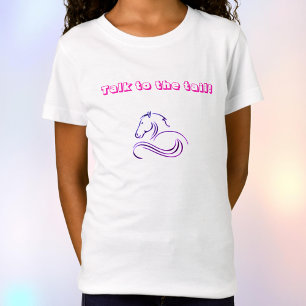 Niedliche Mädchen sprechen mit dem Schwanz Pferd T T-Shirt