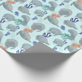 Niedliche Manateure mit Bläschen-Muster Geschenkpapier (Ecke)