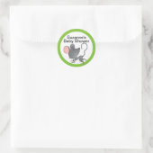 Niedliche Maus-Baby-Dusche in Blue Runder Aufkleber (Tasche)