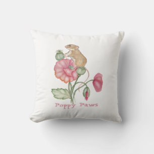Niedliche Maus blühen auf Mohn Kissen