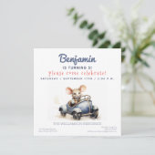 Niedliche Maus in einem Auto Kindergeburtstag Part Einladung (Stehend Vorderseite)