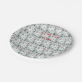 Niedliche Maus und rote Pappteller (Schrägansicht)