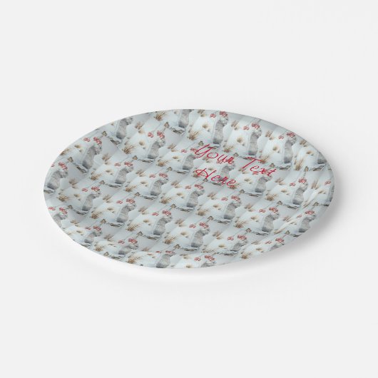 Niedliche Maus und rote Pappteller (Schrägansicht)