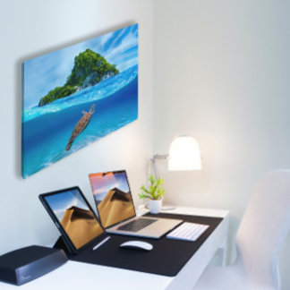 Niedliche Meeresschildkröte vor einer tropischen I Leinwanddruck