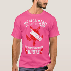 Niedliche Meeresschildkröte weg von Idioten Scuba T-Shirt