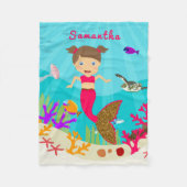 Niedliche Meerjungfrau im farbenfrohen Ozean Fleecedecke (Vorderseite)