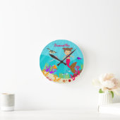 Niedliche Meerjungfrau im Kinderzimmer des farbenf Runde Wanduhr (Zuhause)