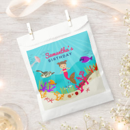 Niedliche Meerjungfrau Mädchen im farbenfrohen Oze Geschenktütchen