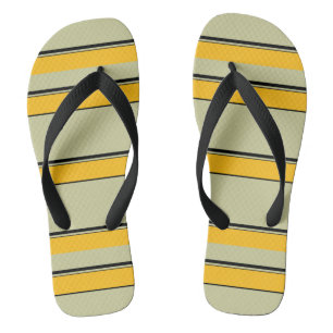 Niedliche, moderne gelbe Streifen Badesandalen